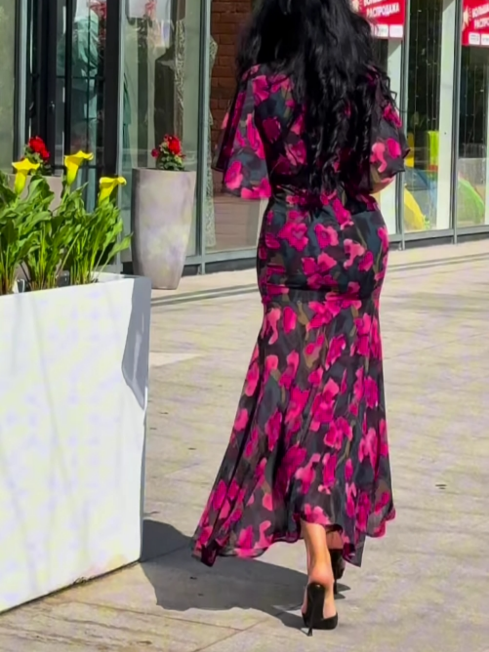 SCARLETT | RETRO V-NECK TRUMPET SLEEVE PRINTED DRESS