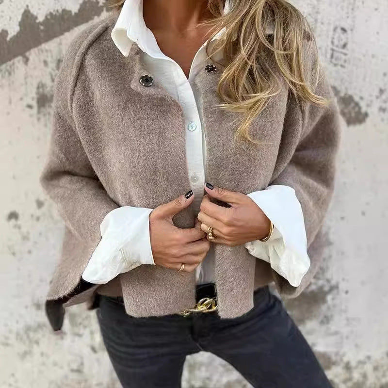 EMILY | SHORT JACKET WITH ELEGANT FLARED SLEEVES